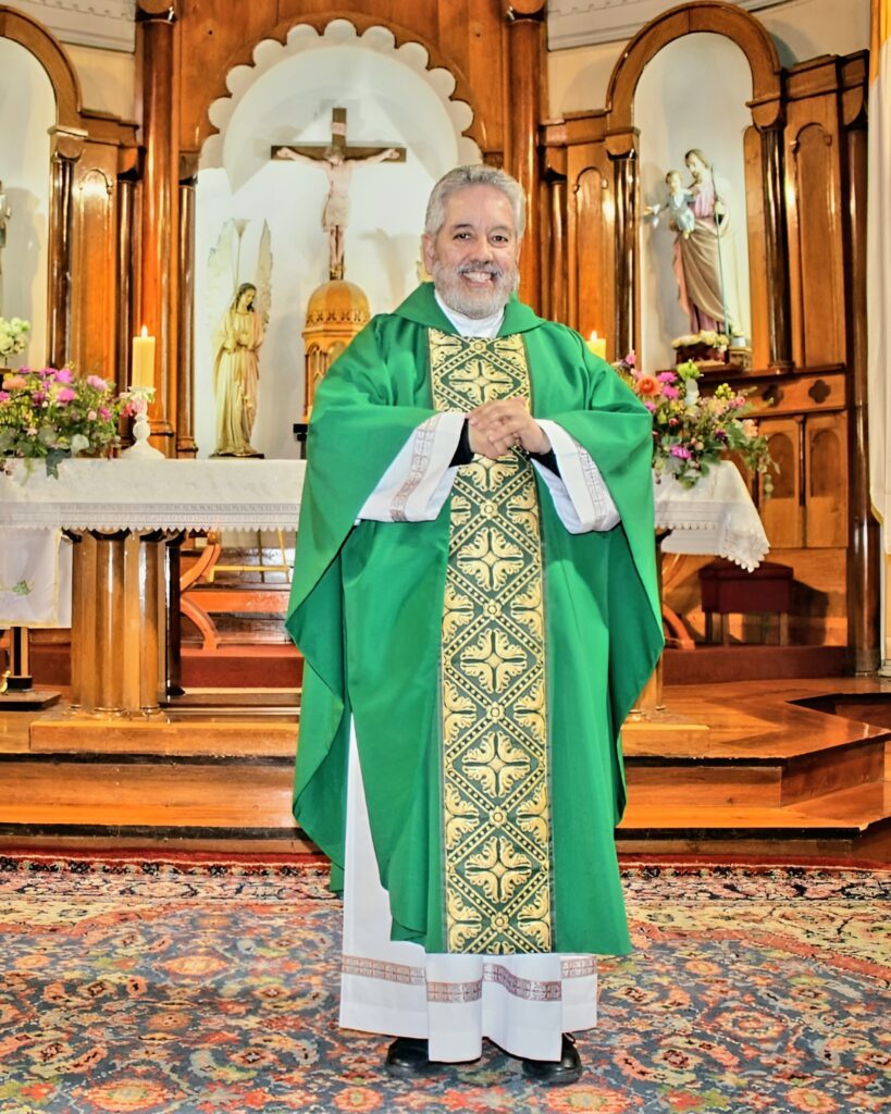 padre daniel (1) padre daniel (1)